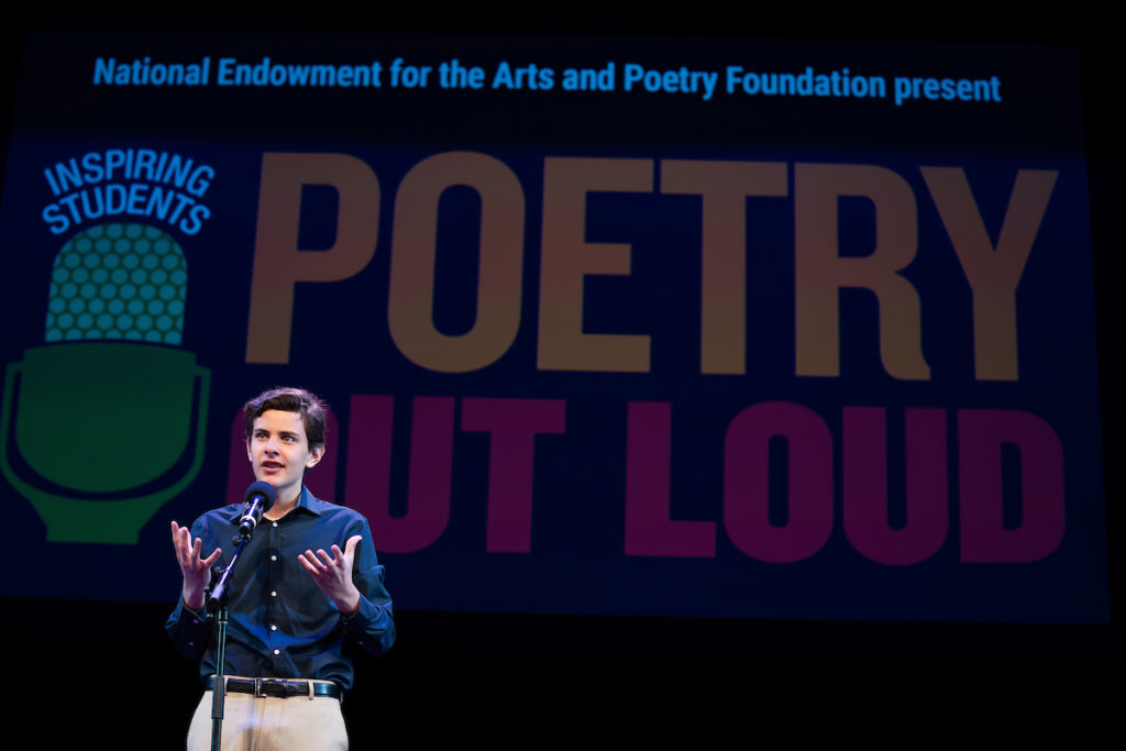 Comienza etapa semifinal de Poetry Out Loud Puerto Rico