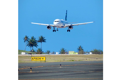 Comienzan a llegar vuelos en los Aeropuertos Internacionales de Aguadilla y Ponce