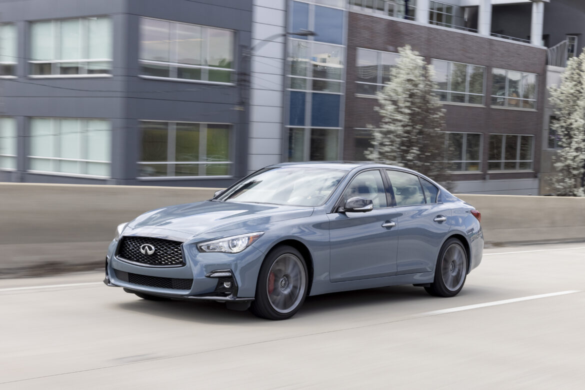 INFINITI Q50 2022 llega con más tecnología y confort