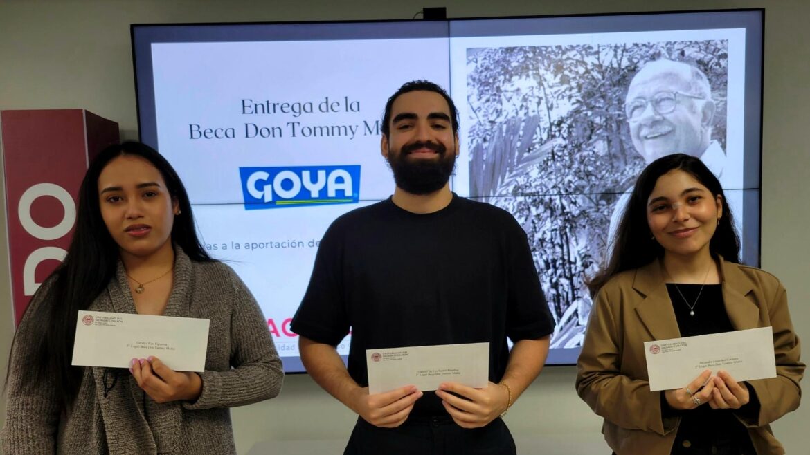 Sagrado y Goya entregan Becas Don Tommy Muñiz