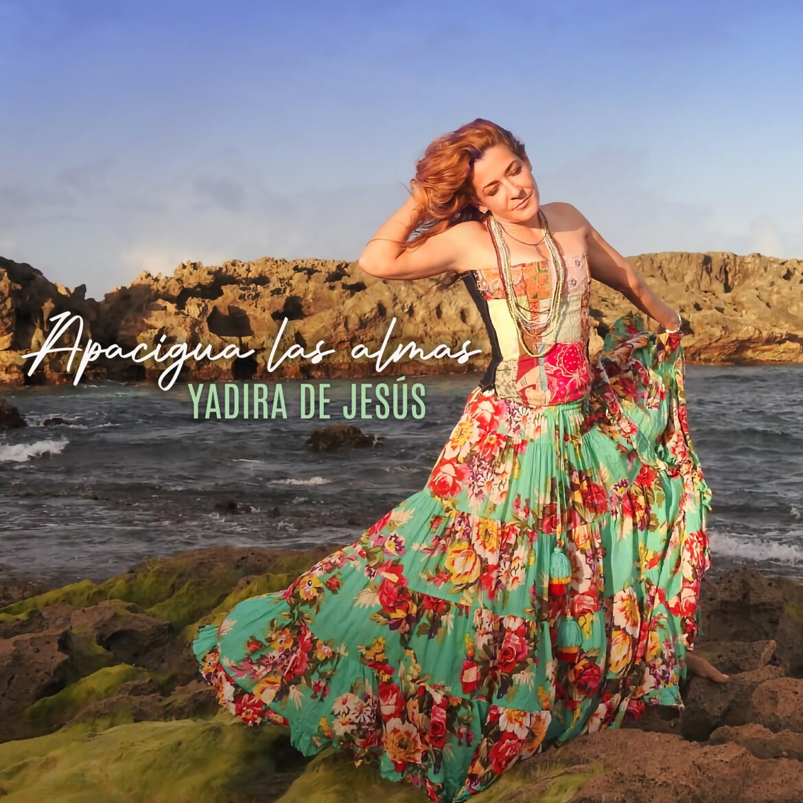 La cantautora y pianista puertorriqueña Yadira De Jesús lanza sencillo que insta a respetar todas las creencias religiosas