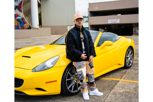 Xavi estrena el sencillo “Ferrari”