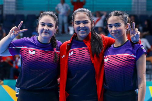 Brianna Burgos, Adriana y Melanie Díaz a la final de por equipos femenino en tenis de mesa