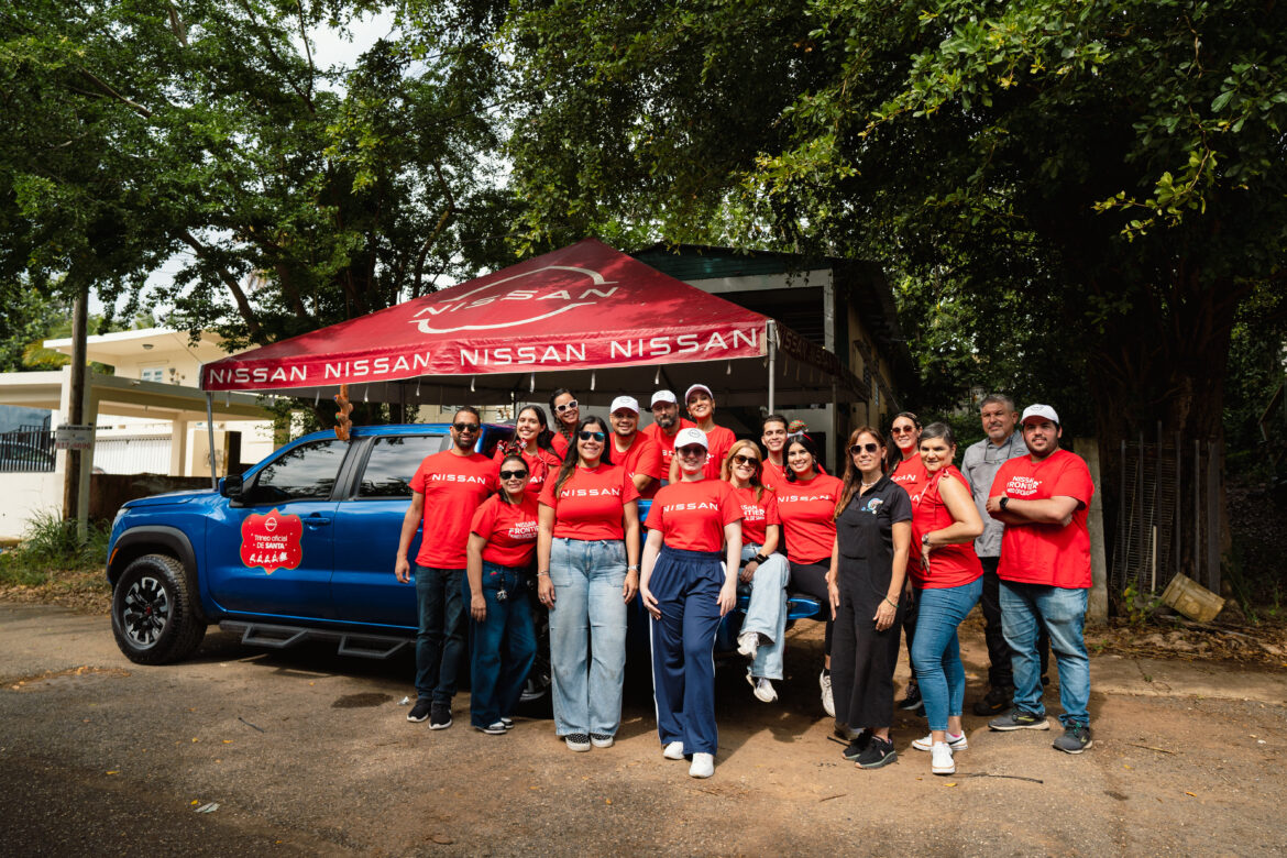 Nissan transforma al modelo Frontier en el moderno “Trineo de Santa”, para llevar alegría a familia en Arecibo