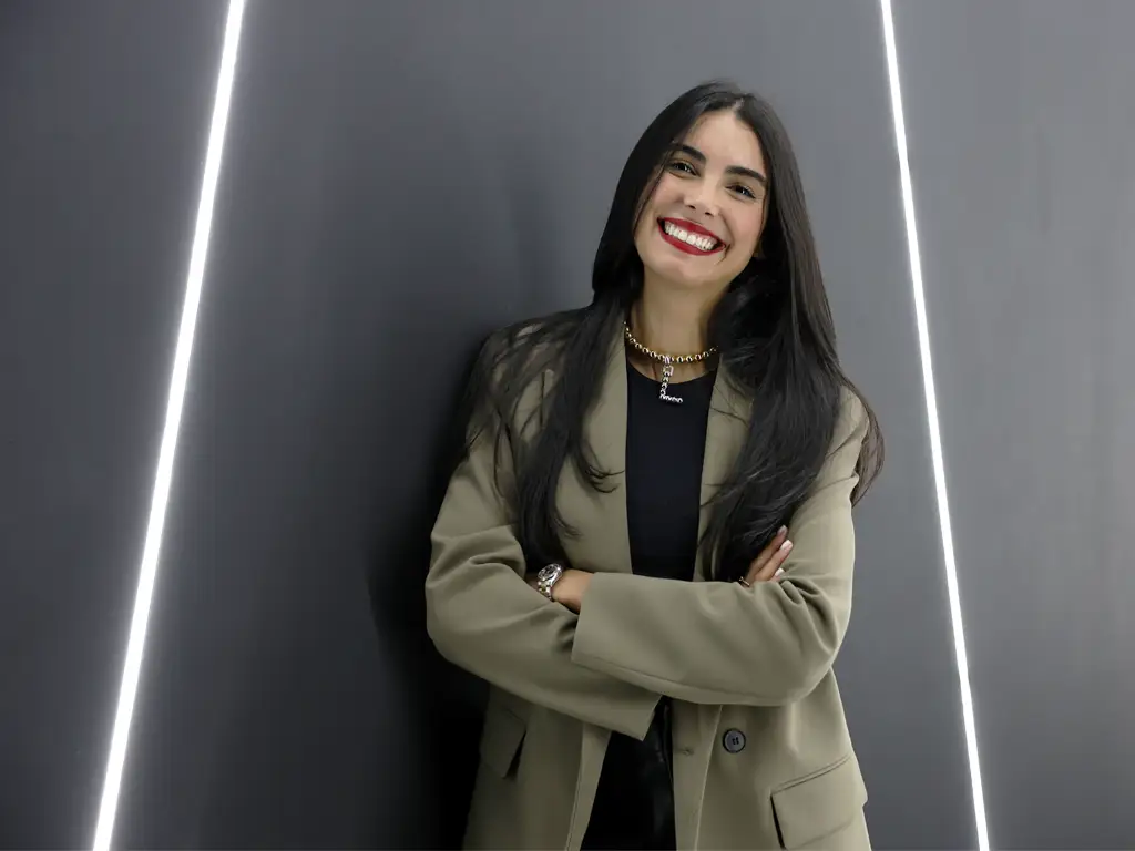 Entrevista a la cantautora y actriz Liz Grimaldo