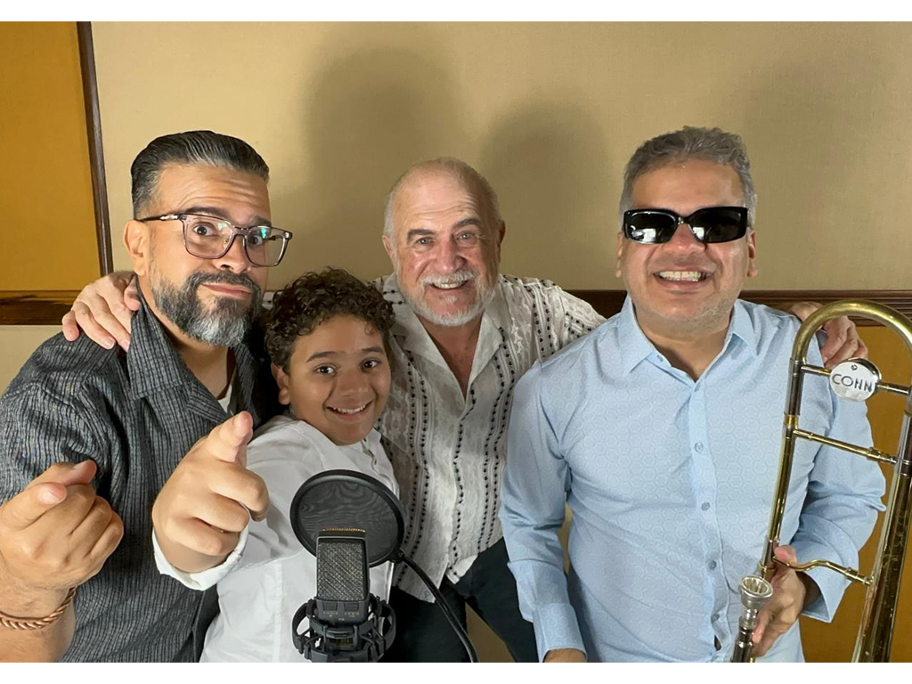 Gerardo Rivas llega por primera vez a la Sala Sinfónica del Centro de Bellas Artes con el espectáculo “Y que lo digan los Rivas”