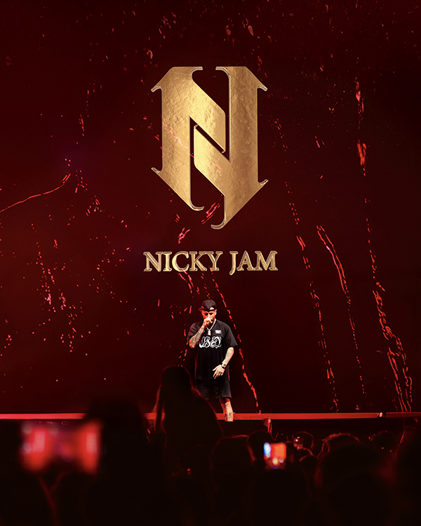 Nicky Jam arrasa en Zúrich, Valencia, Granada y Barcelona con su “Sunshine Tour 2025”