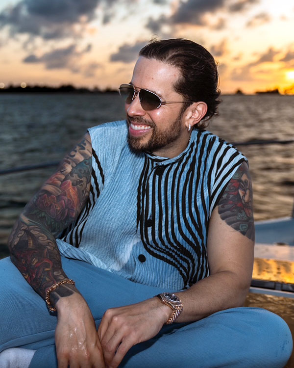 De La Ghetto prende la noche con “Sasa”, su Nuevo sencillo tropical y bailable