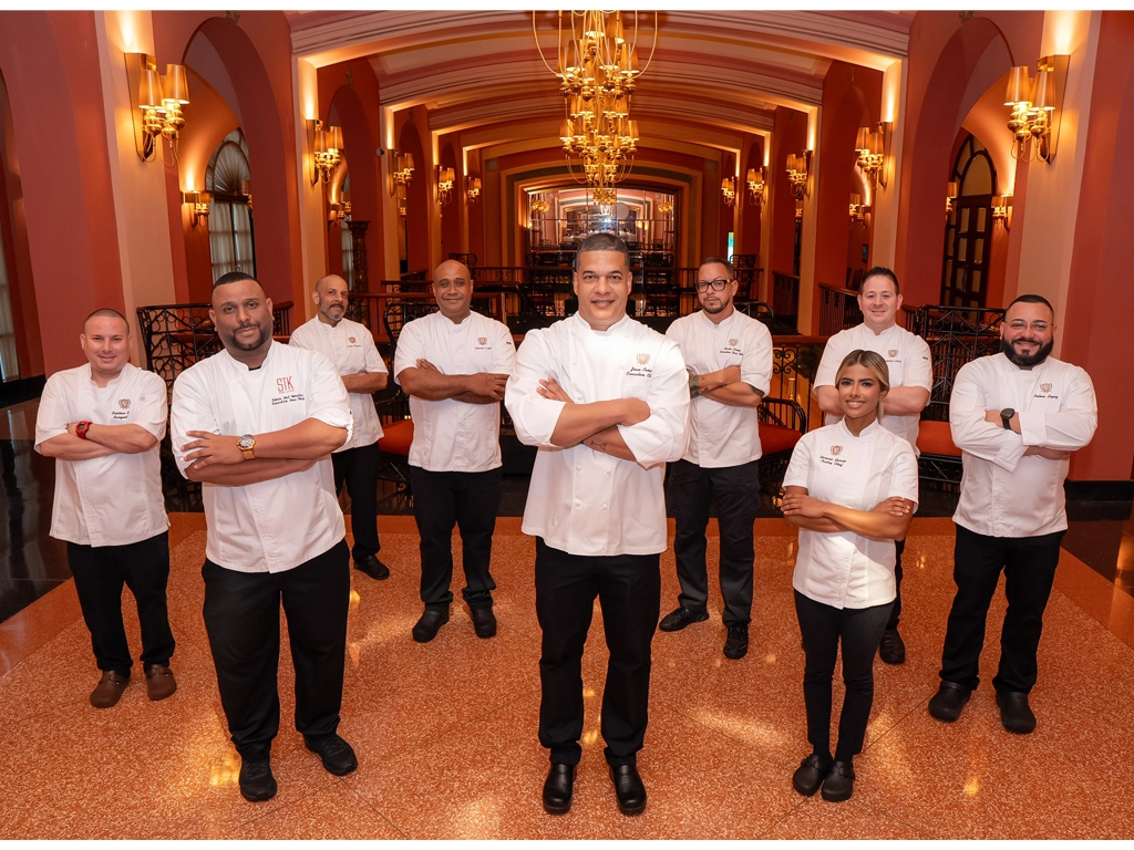 Condado Vanderbilt Hotel le da la bienvenida a  Chef Juan Peña como su Chef Ejecutivo