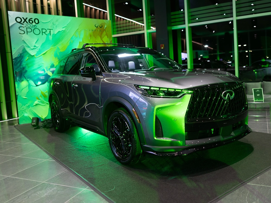 INFINITI presenta en la Isla sus modelos QX60 y QX80 SPORT 2026