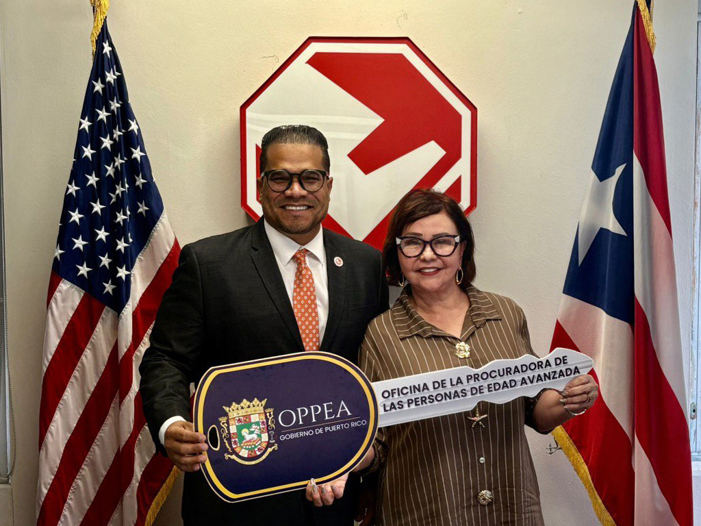 La CST y OPPEA firman convenio colaborativo dirigido a promover la seguridad vial y fomentar una vida digna en beneficio de los adultos mayores