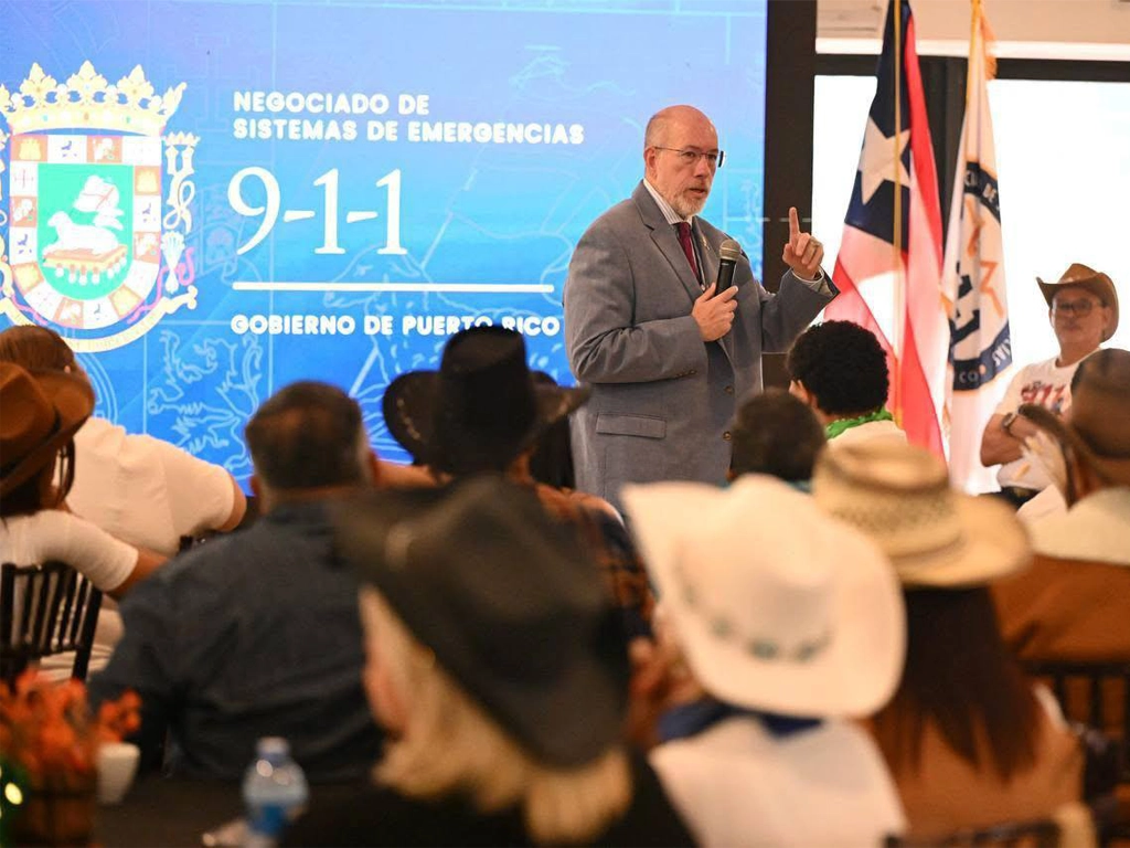 Sistema de Emergencias 911 capacita a su personal en coordinación con la Oficina de la Procuradora de las Mujeres