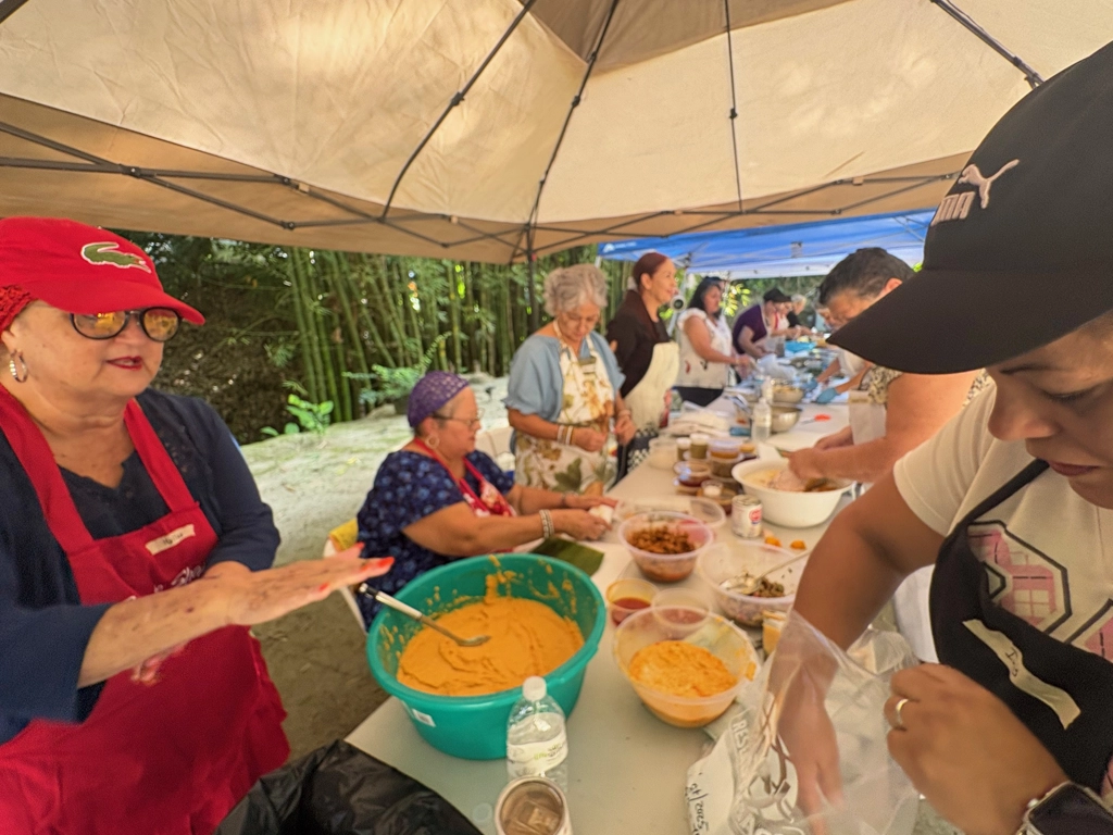 Todo un éxito la Primera Pastelada de Mujeres con Sazón.