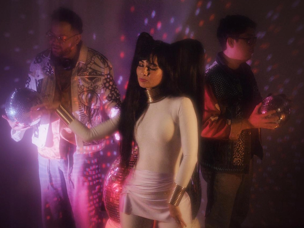 Yadira Zoo estrena su nuevo sencillo “Luces de Cristal” y anuncia su álbum para 2026