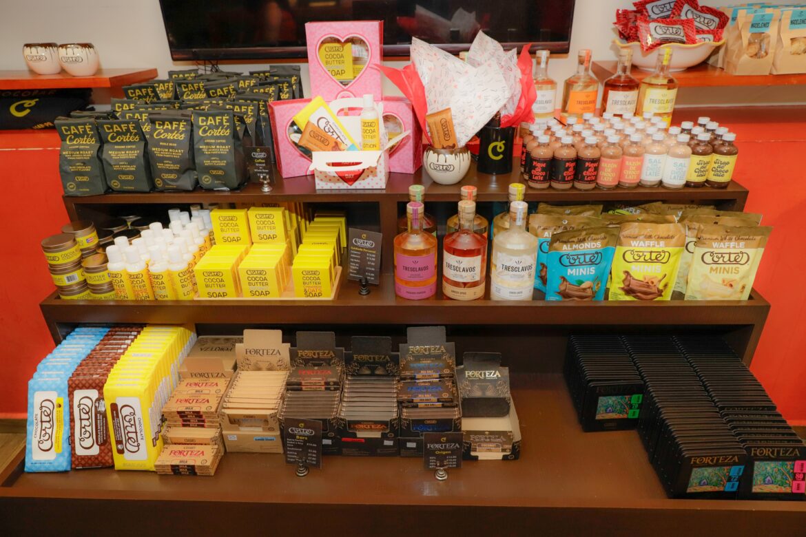 Chocobar Cortés celebra la amistad, el sabor y la creatividad entre mujeres