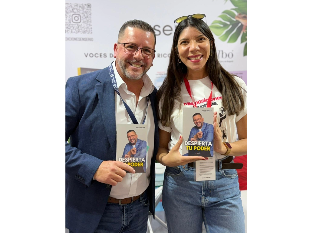 José Rivas presenta su libro en Bogotá