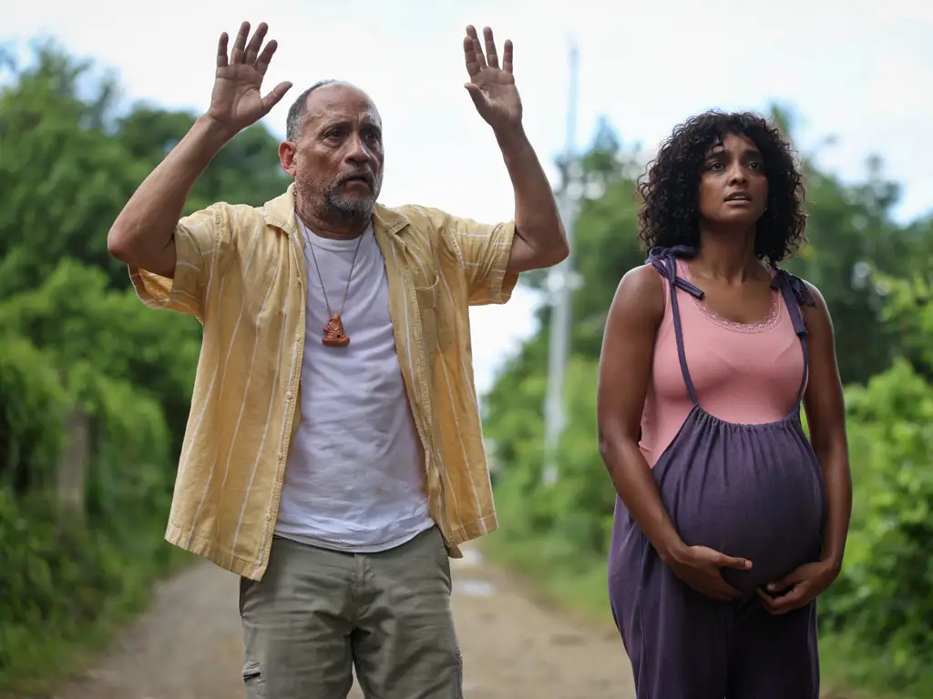 Sana y Salva, la nueva película del director Ari Manuel, llega a los cines de Puerto Rico