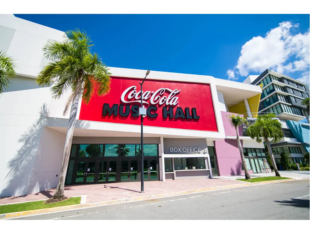 Coca-Cola Music Hall invita a disfrutar de Sunset Happy Hour antes del concierto de UB40