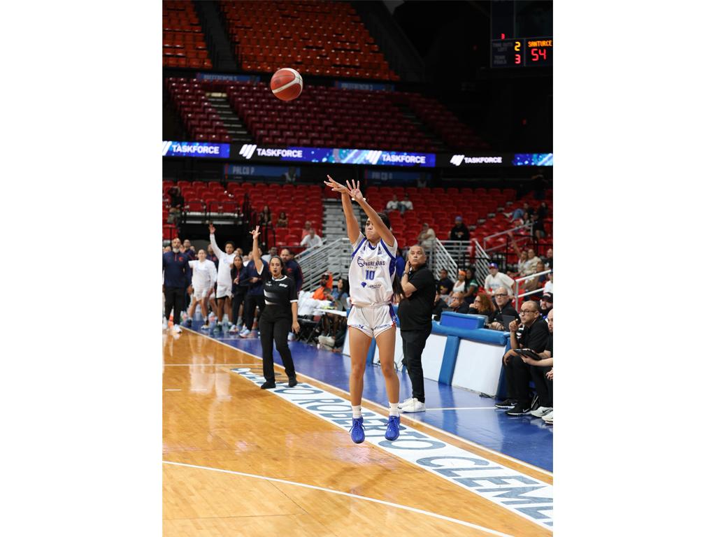 Cangrejeras de Santurce abren la temporada 2026 del BSNF con victoria en casa 71-45 ante las Ganaderas de Hatillo